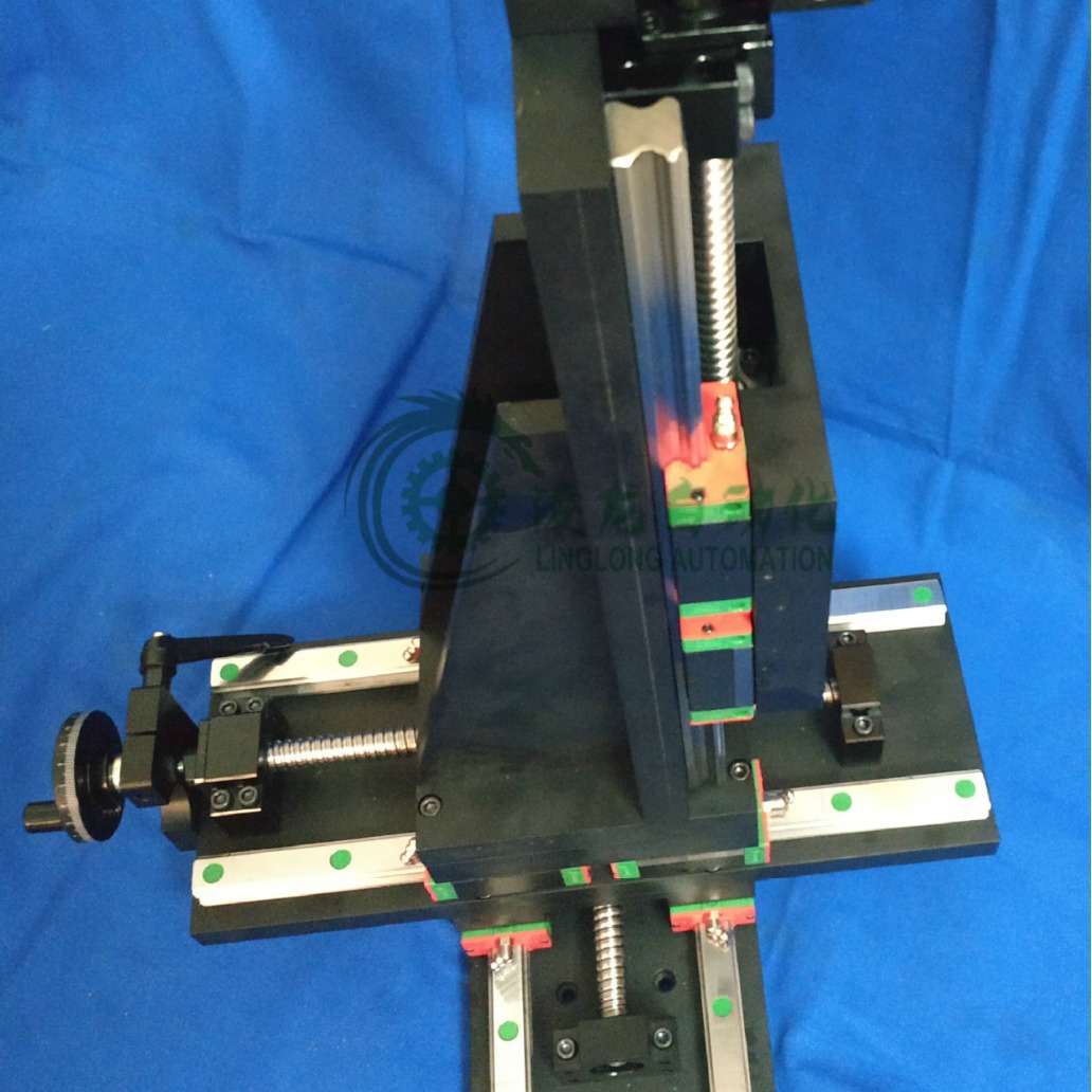 �Ǳ��Զ����豸��1--------��ͷ��Ƭ��װ��,�๤λת����װ��1