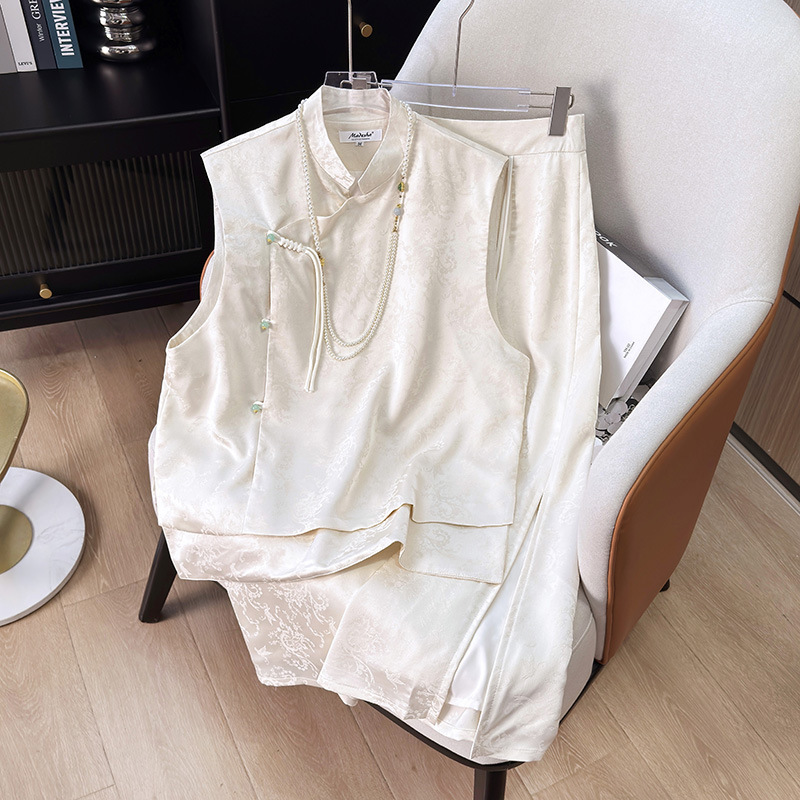 2025 New Summer New Chinese Style National Style Buckle Jacquard Top Gaming Tang Suit Two-piece Tea Suit