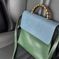 PU皮革绿色单肩斜挎包女式2025新款轻奢小众高级感手提通勤小方包