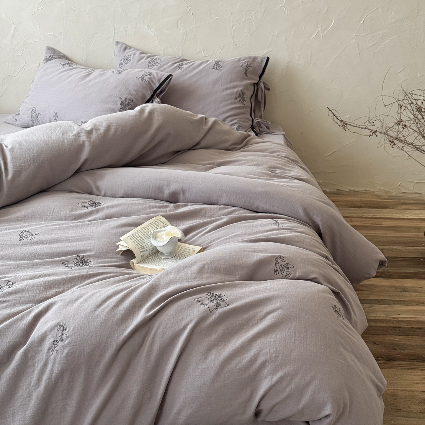 25 otoño y invierno lujoso francés de algodón ligero serie de bordado de precisión de cuatro piezas conjunto de algodón de doble capa cama transpirable