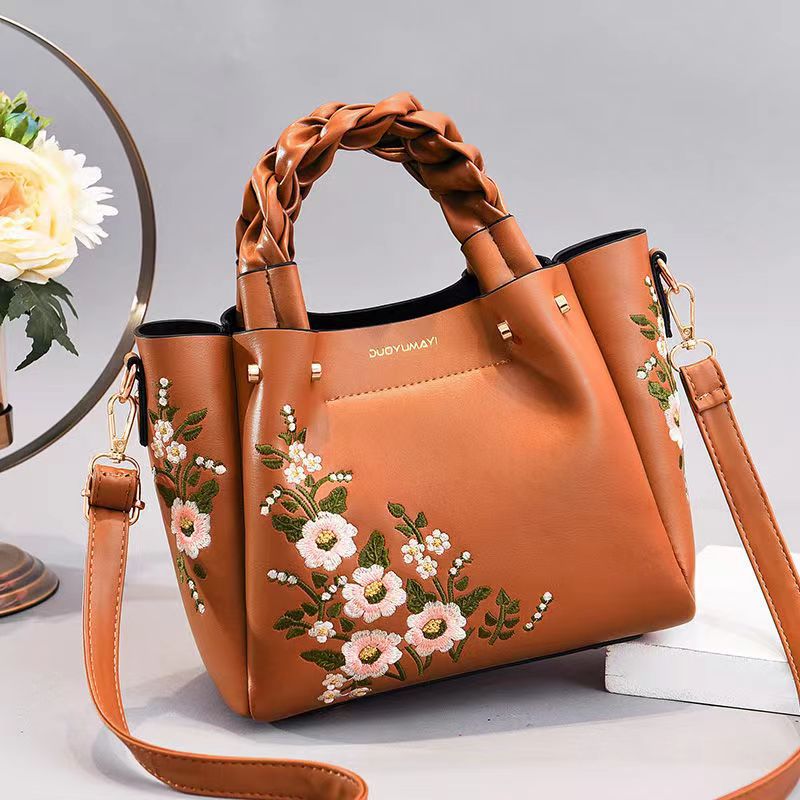 Bolso de mano coreano de textura de hombro único, suave, bolsa de moda para mujeres, bolso de comercio exterior para mujeres, 2025 nuevo tipo de bolso de mano