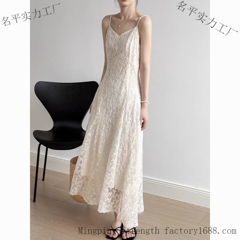 法式气质温柔蕾丝吊带连衣裙新款夏季刺绣碎花|undefined