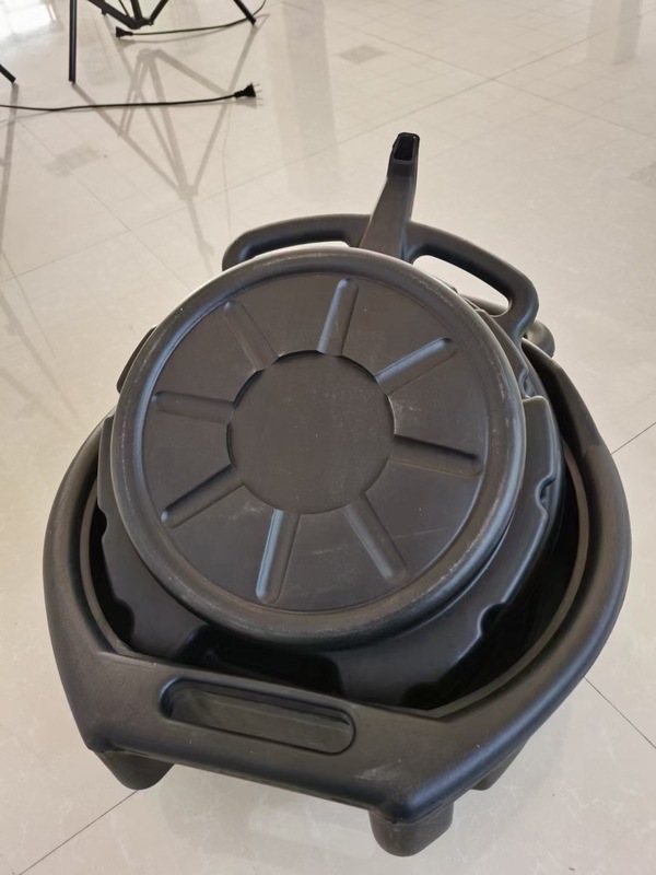 8L 15L 自動車修理用オイル受け皿 工具トレイ 部品洗浄トレイ 廃油トレイ プラスチックオイルトレイ 自動車用オイル受け皿|undefined