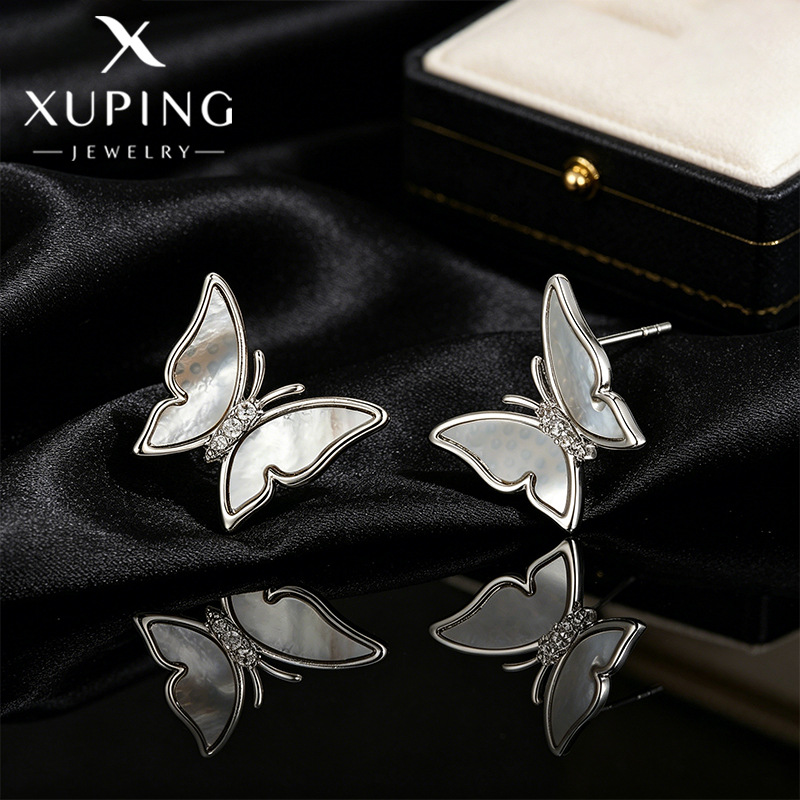 Xuping verano brillante mariposa frita pernos de nicho simple diseño suave aretes de viento pequeño temperamento pendientes mujeres