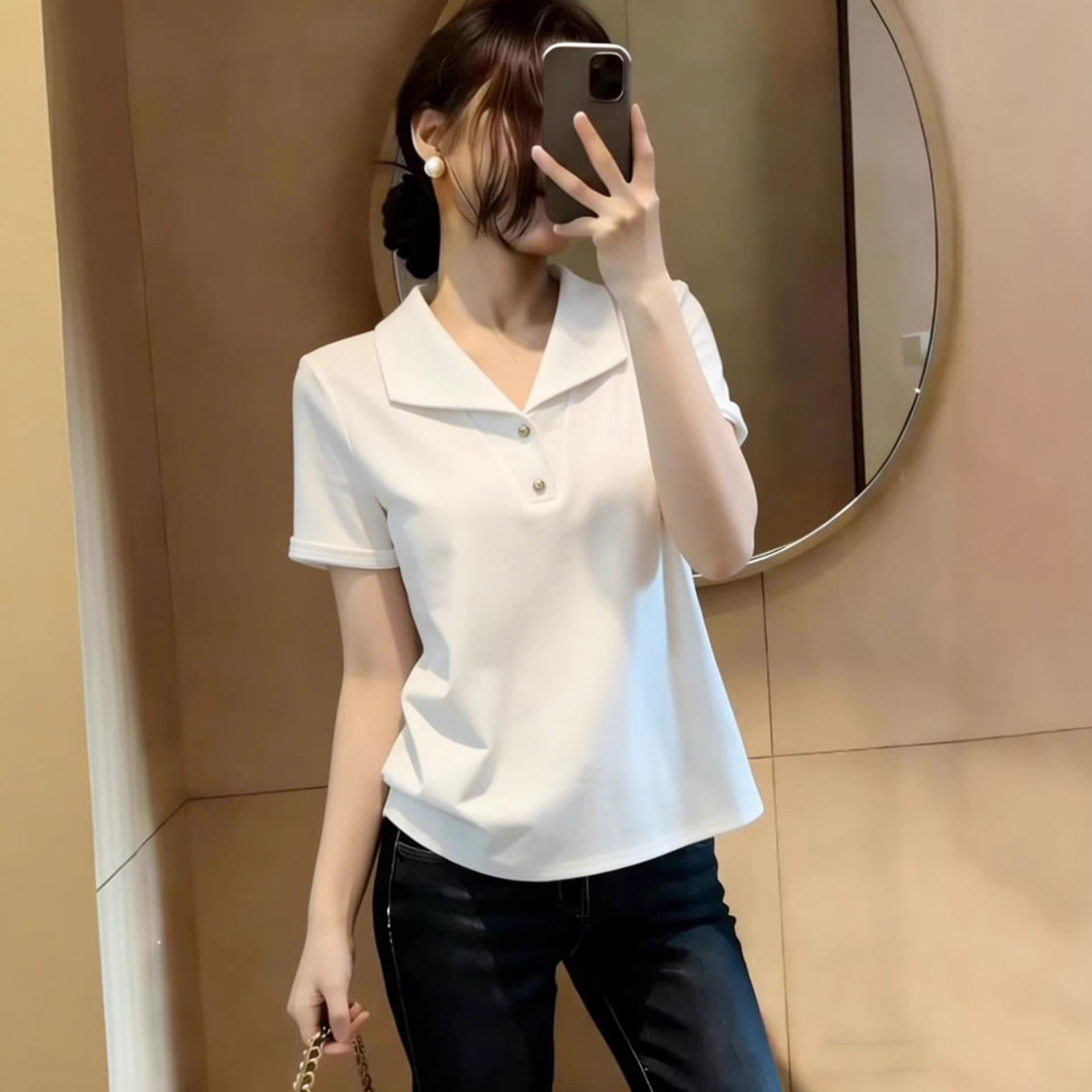 màu trắng ngà