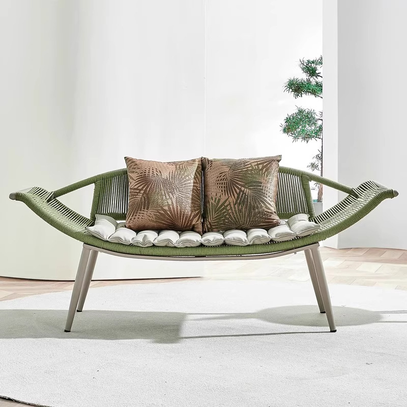 Silla columbrante al aire libre impermeable y protegida contra el sol patio sombra nórdica al aire libre balcón interior silla mecedora muebles residenciales