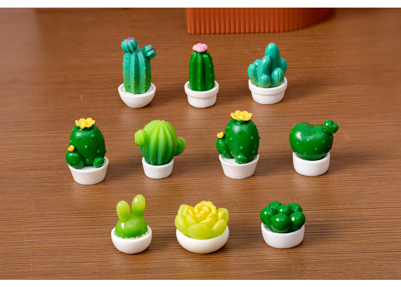 13g Weight Cartoon Style Cactus Plastic Resin Ornaments Artificial Decorations