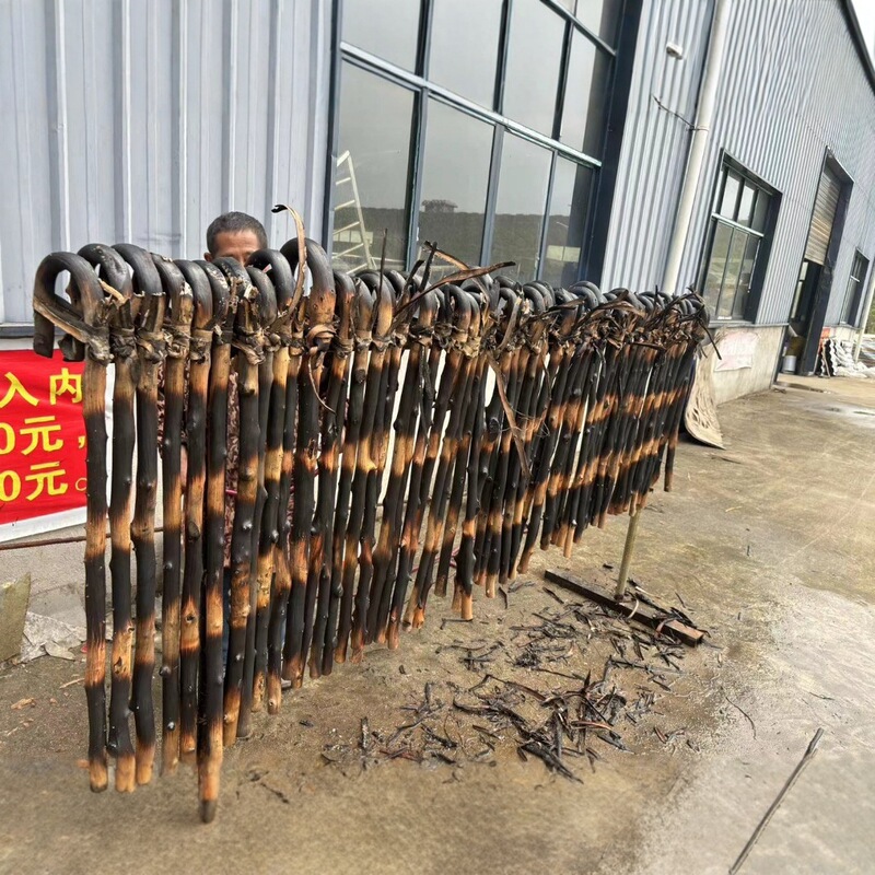 高齢者用の無垢材一体型籐杖、高齢者用の高級滑り止め登山杖、落下防止加工品、卸売および配送|undefined