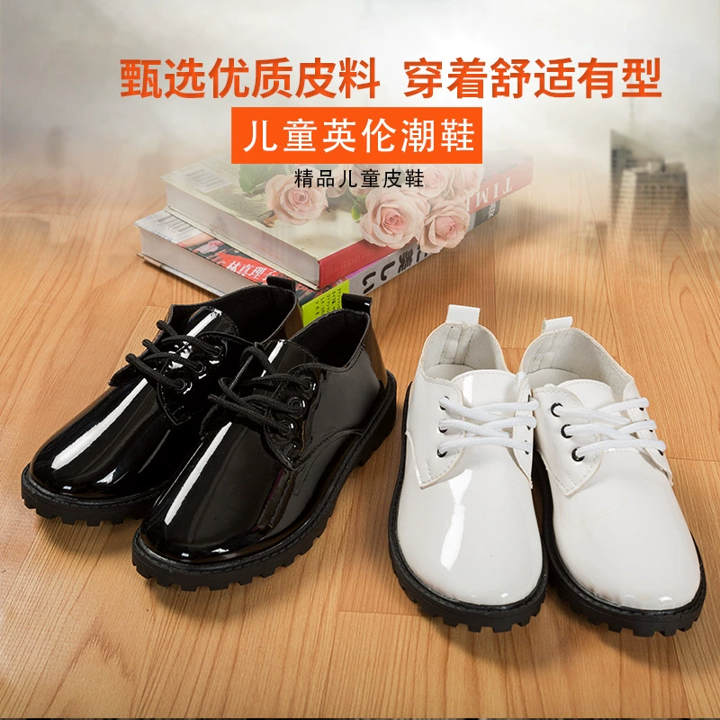 Маленькая кожаная обувь для студентов Летняя обувь для детей