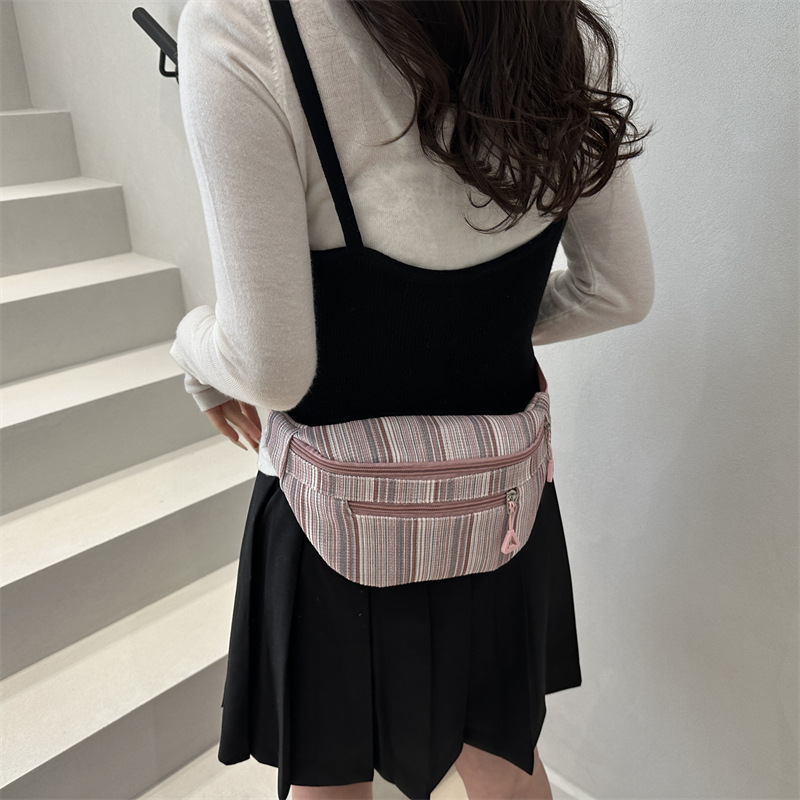 Primavera y verano nuevo estilo 2025, la moda de este año, la cintura del mensajero, el nuevo bolso femenino, la tendencia del bolso de hombro simple y versátil, casual