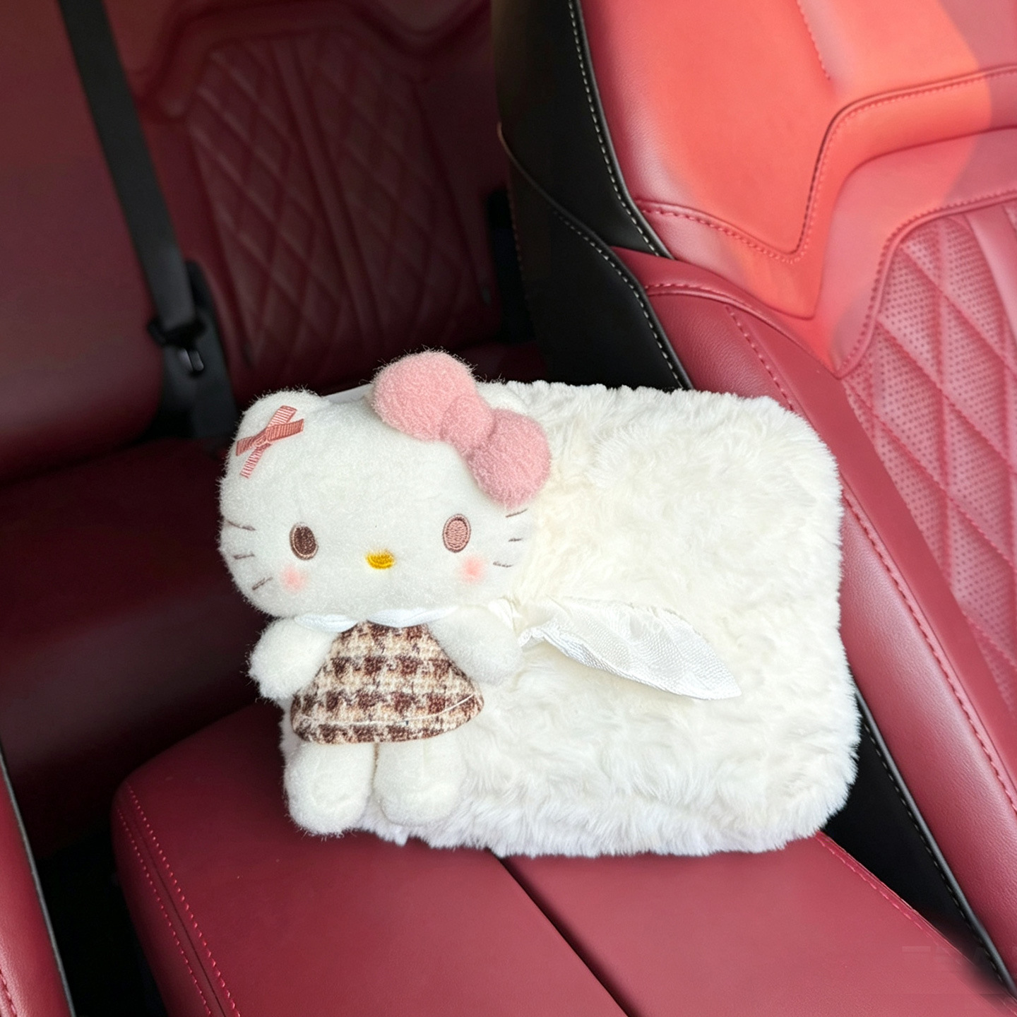 Plaid skirt Hello Kitty car tissue box, car tissue cover, hanging bag, car tissue holder, car interior decoration for women