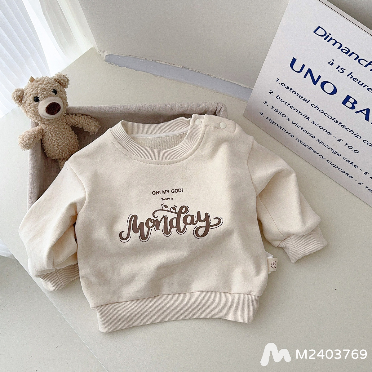 Ropa para niños coreanos 1-3 años, ropa para niños de otoño, traje de bebé, babero de pana, suéter de dos piezas