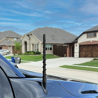 vehicle antenna with Three-Screw Spiral Multi-Function