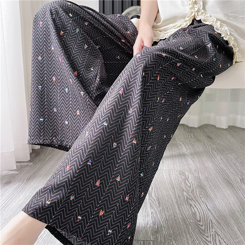 Pantalones de pijama de seda de algodón para mujer Pantalones de pierna ancha casuales impresos de dibujos animados delgados de verano las mujeres embarazadas pueden usar pantalones de comercio exterior pantalones de una sola capa