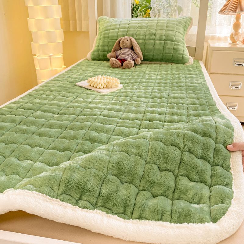 Winter New Bubble Rabbit Plush Mattress Teddy Velvet Encryption Thickened Student Dormitory high quality Protection Antistatic