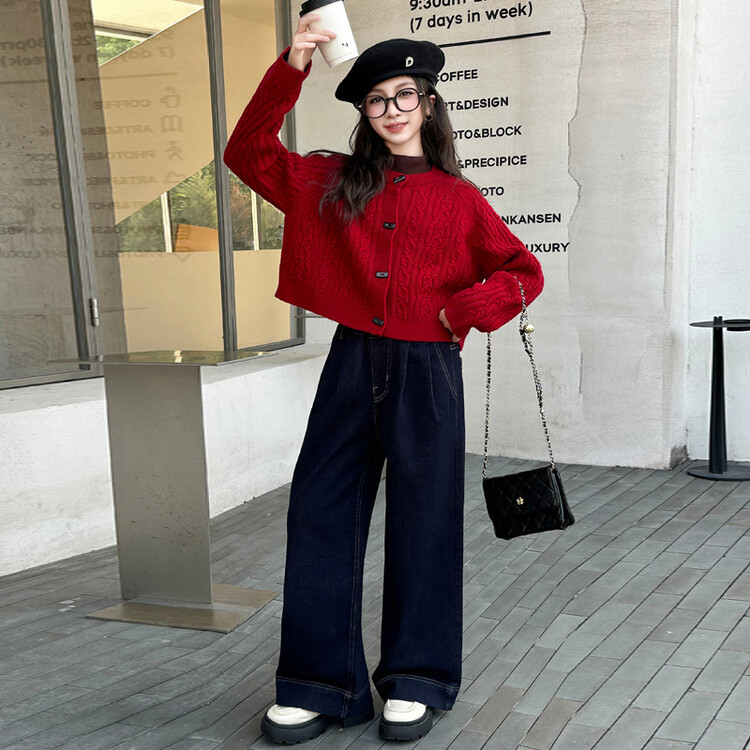 소녀 스웨터 세트 봄과 가을 2024 새로운 소녀 서양식 니트 카디건 어린이 가을 양모 2 피스 겨울 세트