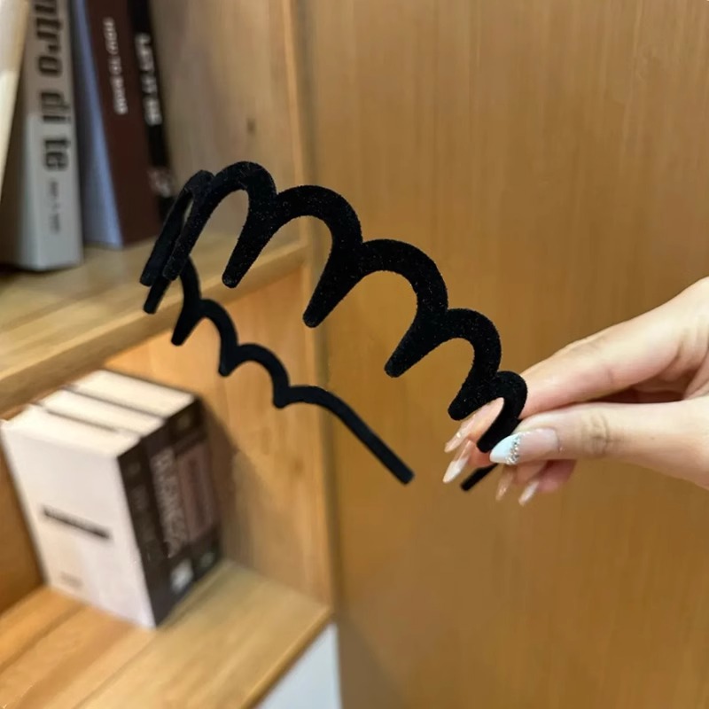 Coreana de gran altura craneal ondulado cabello para mujeres otoño y invierno flocado lavado de la cara de presión cabello de cabeza de la cara de la prensa de la cabeza de la cabeza de la cara pequeña presión de la broca de pelo