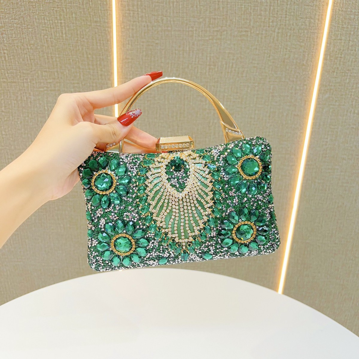 New Cross-Border Socialite Heavy Craft Evening Diamond-Studded Handbag For Women Wedding Banquet Matching Cheongsam_voghion.com