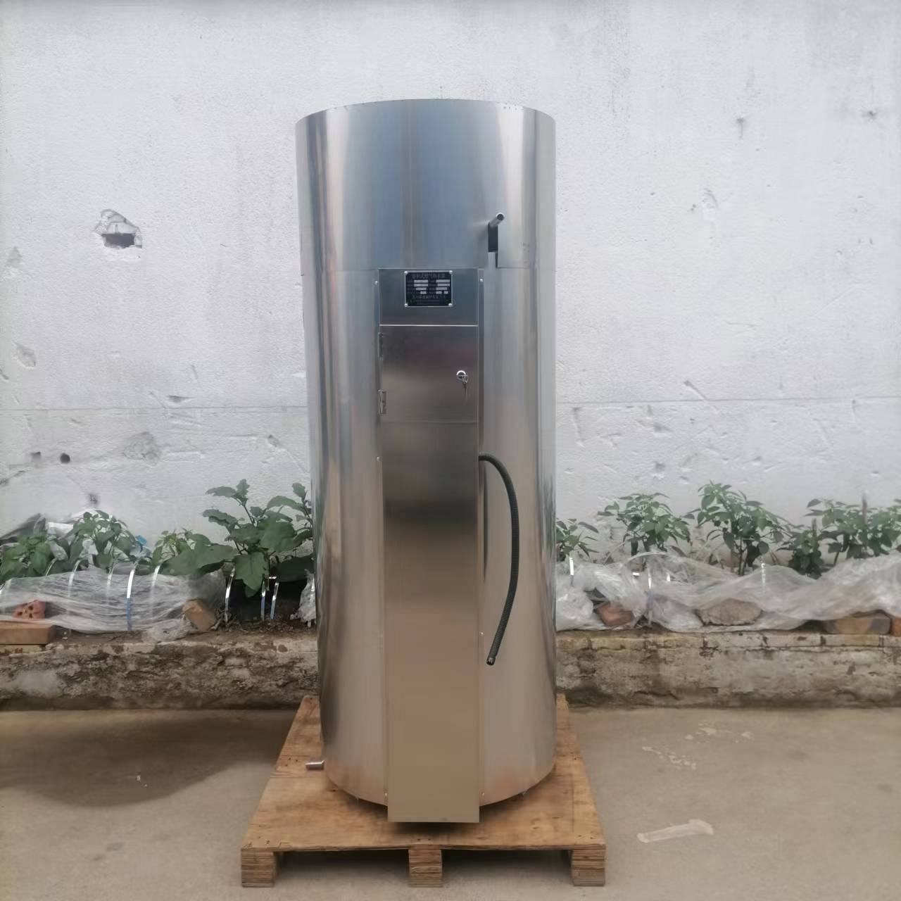 BTR/BTRO BTH冷凝低氮容积式燃气热水锅炉 99kw320L燃气热水炉