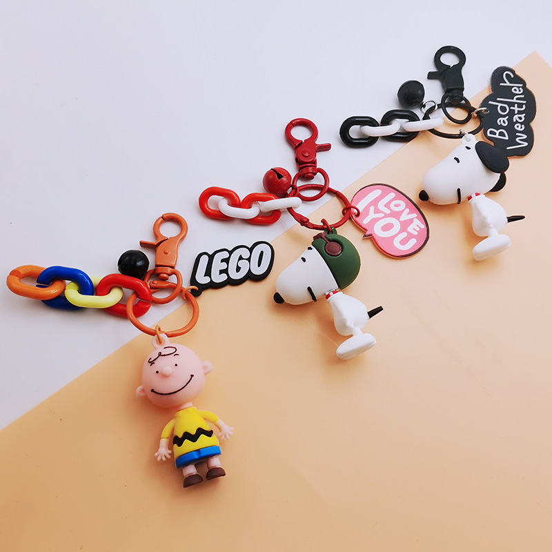 Snoopy Charlie Cartoon Keychain Cute Personalized Soft Rubber Doll Car Key Chain Couple Bag Pendant