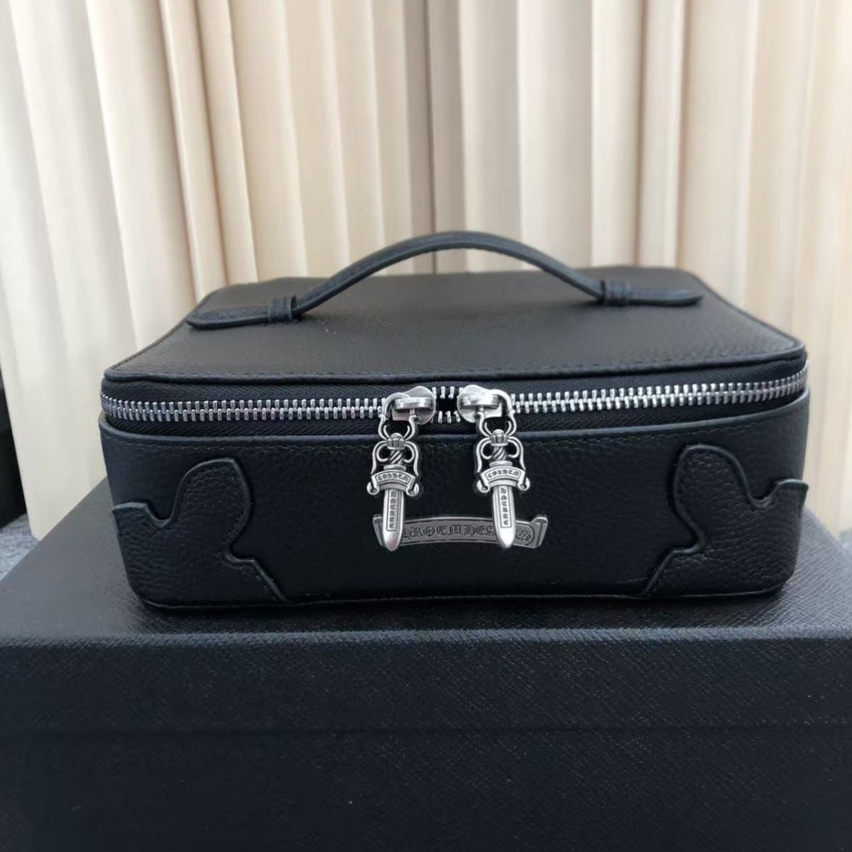 New cross-shaped retro makeup bag, jewelry organizer, portable jewelry pouch, multi-functional jewelry storage bag