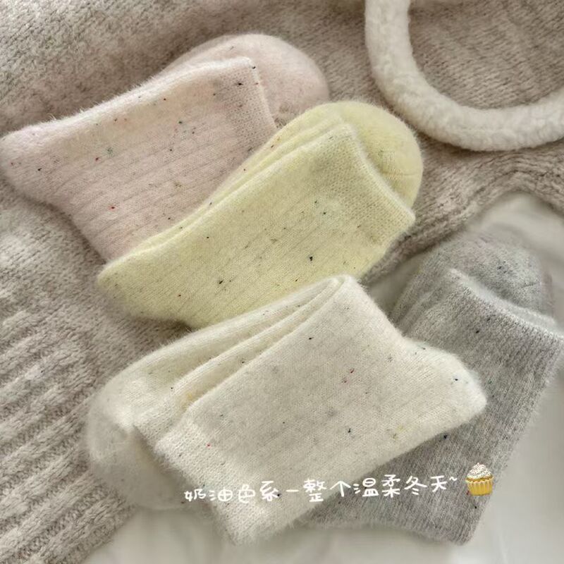 Mink Velvet Autumn and Winter Thickened Women's Mid-Calf Socks Solid Color Yarn Plush Warm Floor Slouch Sleep Socks Mink Velvet Autumn and Winter Thickened Women's Mid-Calf Socks Solid Color Yarn Plush Warm Floor Slouch Sleep Socks