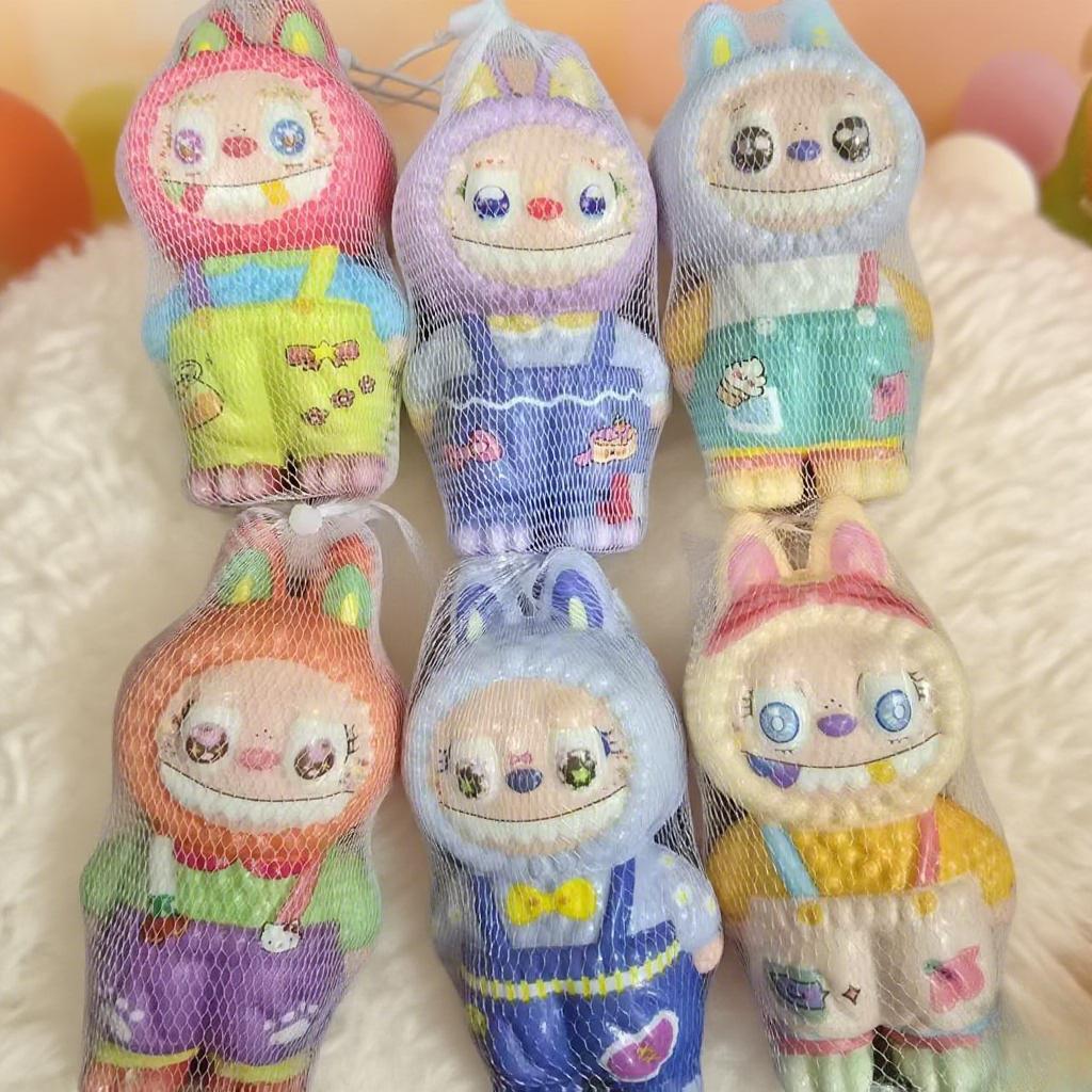 Explosiones de muñecas de llaves de dibujos animados descompresión creativa pellizco juguetes colgantes de estandos de fábrica