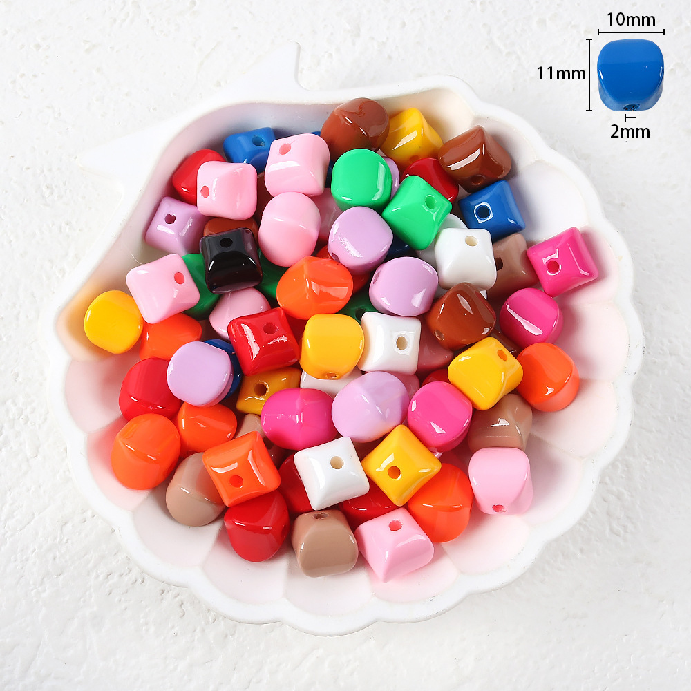 13# Pillow Square Beads