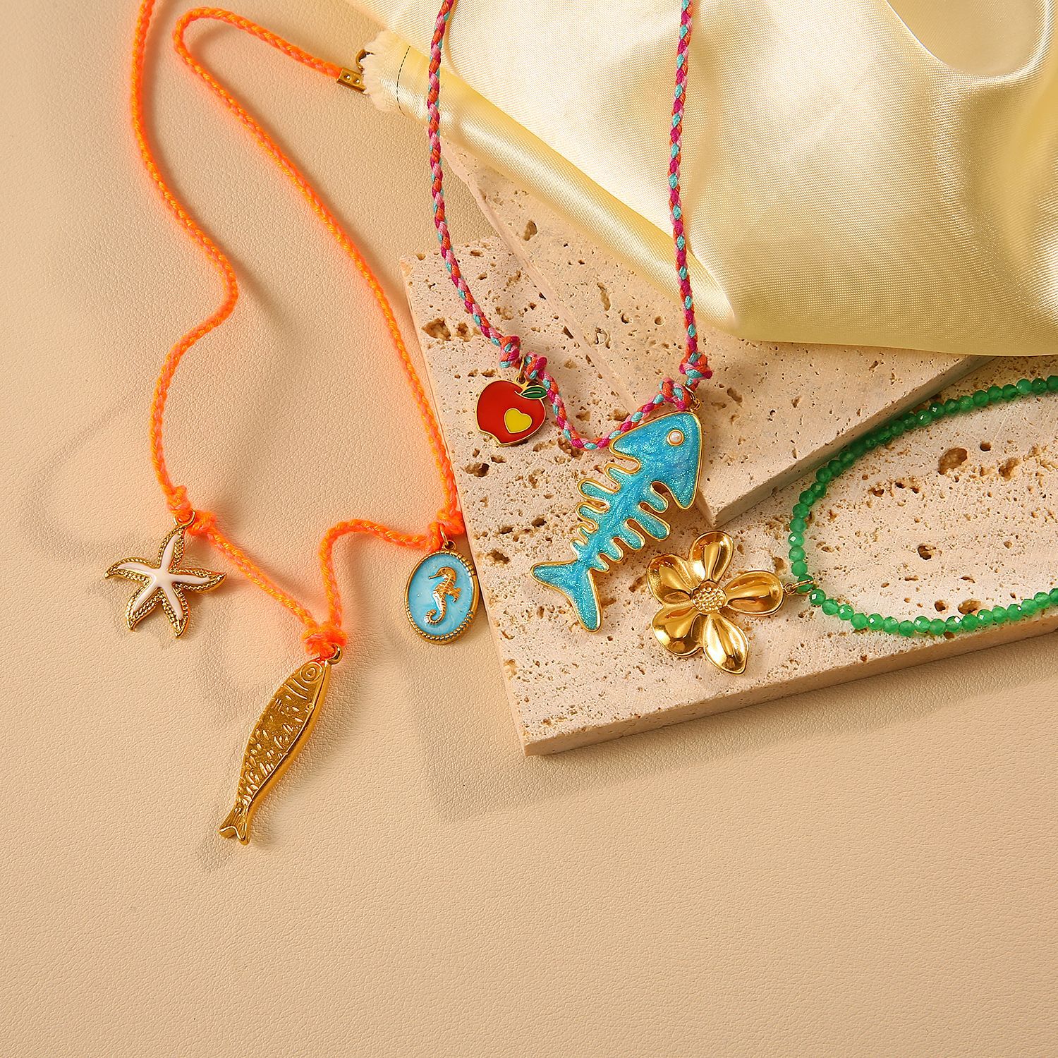 Cute Marine Style Starfish Fish Mixed Materials Titanium Steel Cord String Lobster Trigger Clasp Closure Pendant Necklaces Wholesale display picture 1