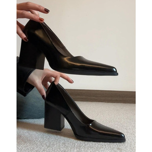 ��Ƥ��~��Ƥ�ָ����|��ɫ�\��һ�_�ņ�ЬŮͨ�ڰٴ���_�߸�Ь