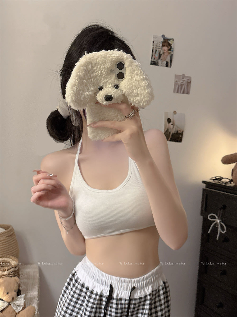 화이트 홀터넥 내부