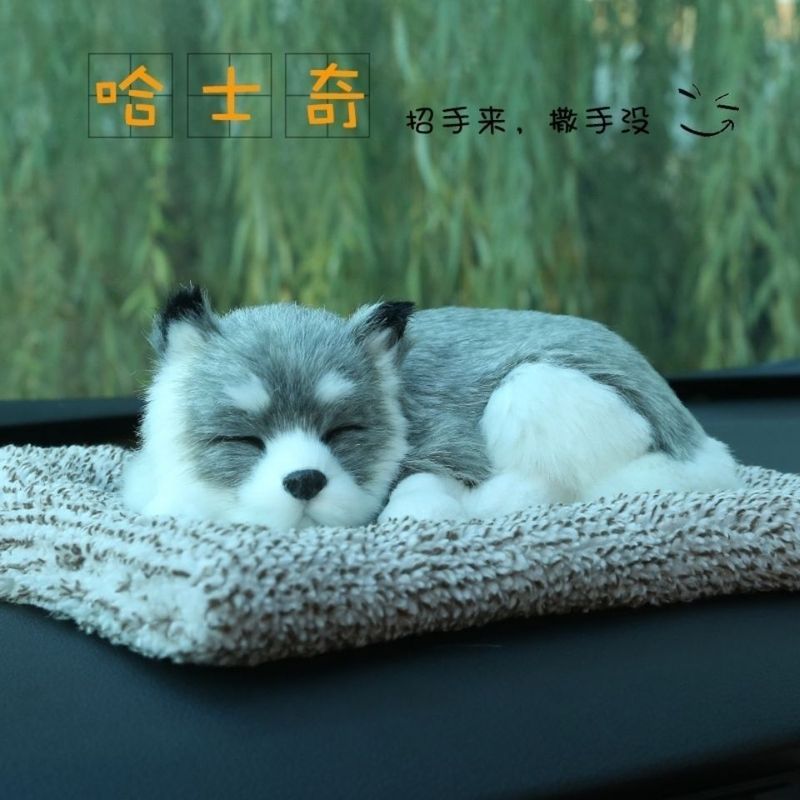 車の置物のアイデア活性炭は犬の車の竹炭をまぶしてホルムアルデヒドを取り除いて異臭の車内の装飾用品を取り除きます。|undefined
