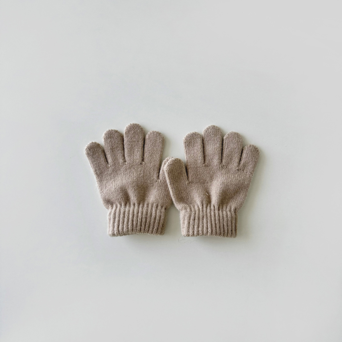 Children's gloves Winter solid finger warm ins five-finger baby gloves for boys and girls_voghion.com