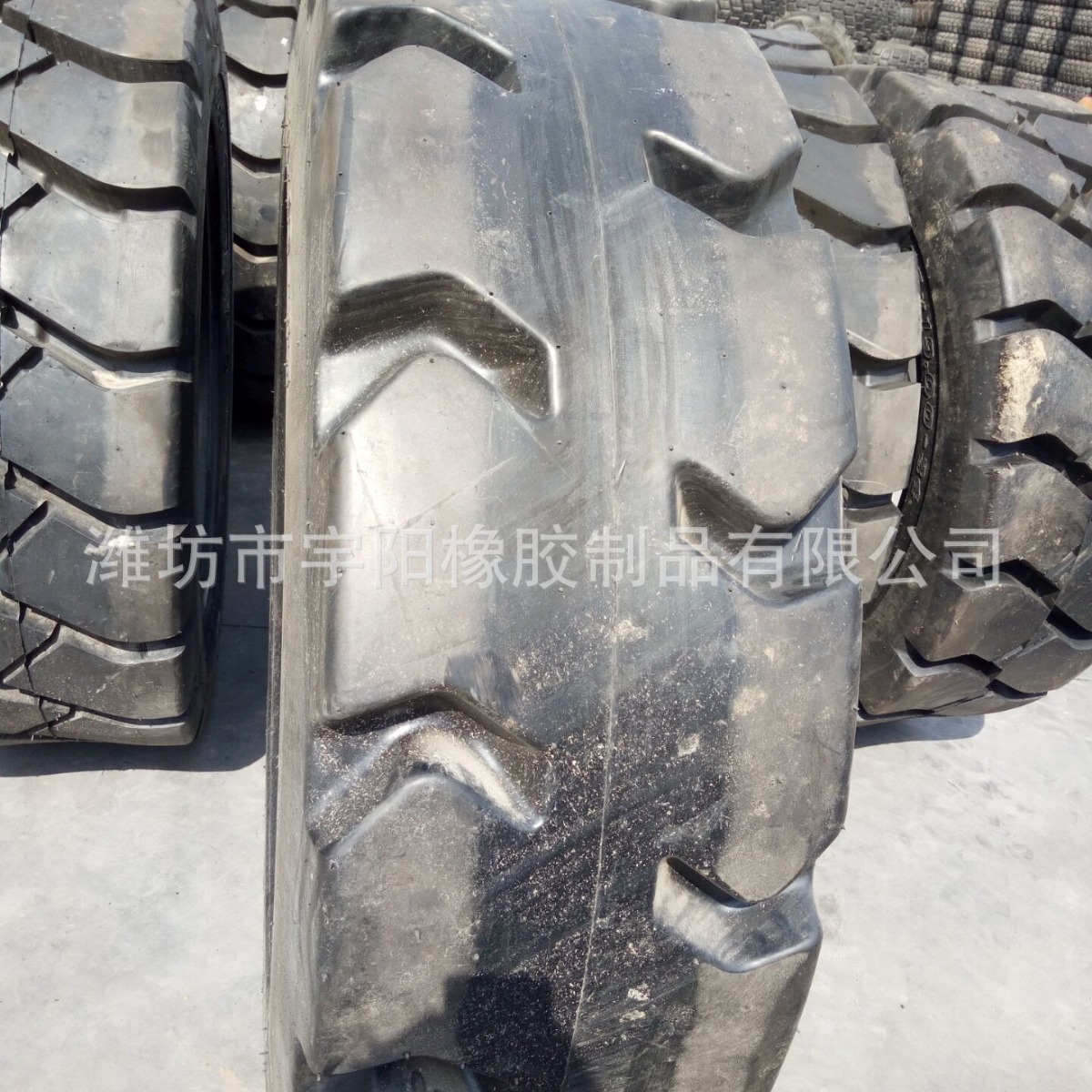 港口加厚轮胎59X19-35工程机械轮胎 悬浮轮胎 可填充