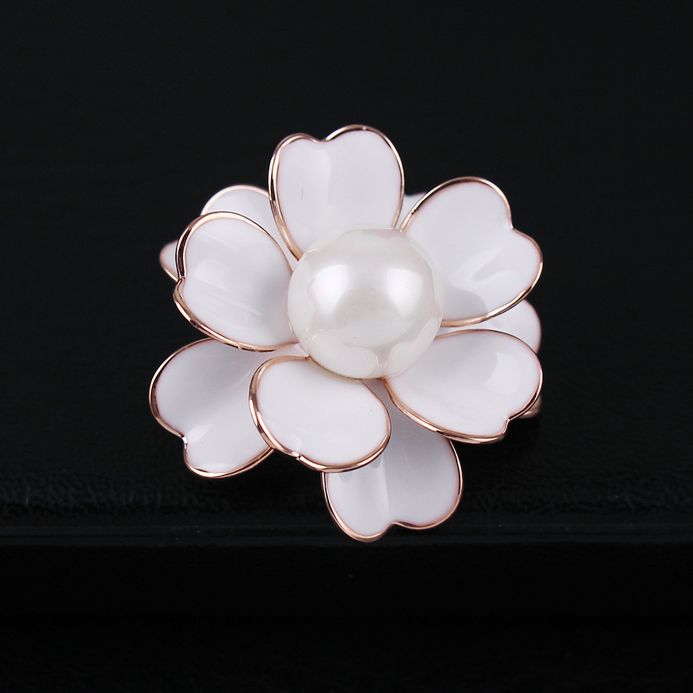 Luxuriöse Kamelienperlenbrosche für Damen, rutschfeste Brosche mit Öl-Tropfen-Effekt, exklusives Nischenaccessoire_voghion.com