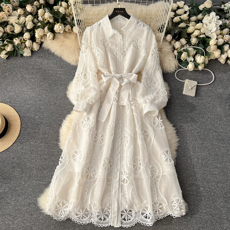 Дворцовое платье стиль женский 2024 новый тяжелый труд вышивка ажурная цветочная пряжка тонкое платье с длинными рукавами