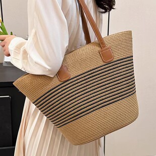 Straw beach woven capacious summer one-shoulder bag