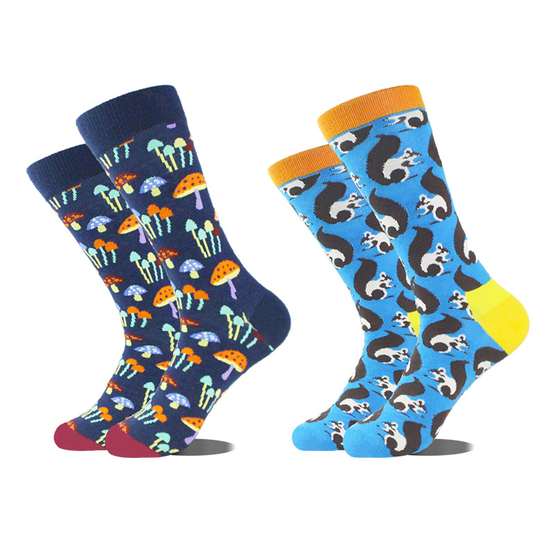 Unisex Einfacher Stil Eichhörnchen Pilz Baumwolle Crew Socken Ein Paar display picture 1