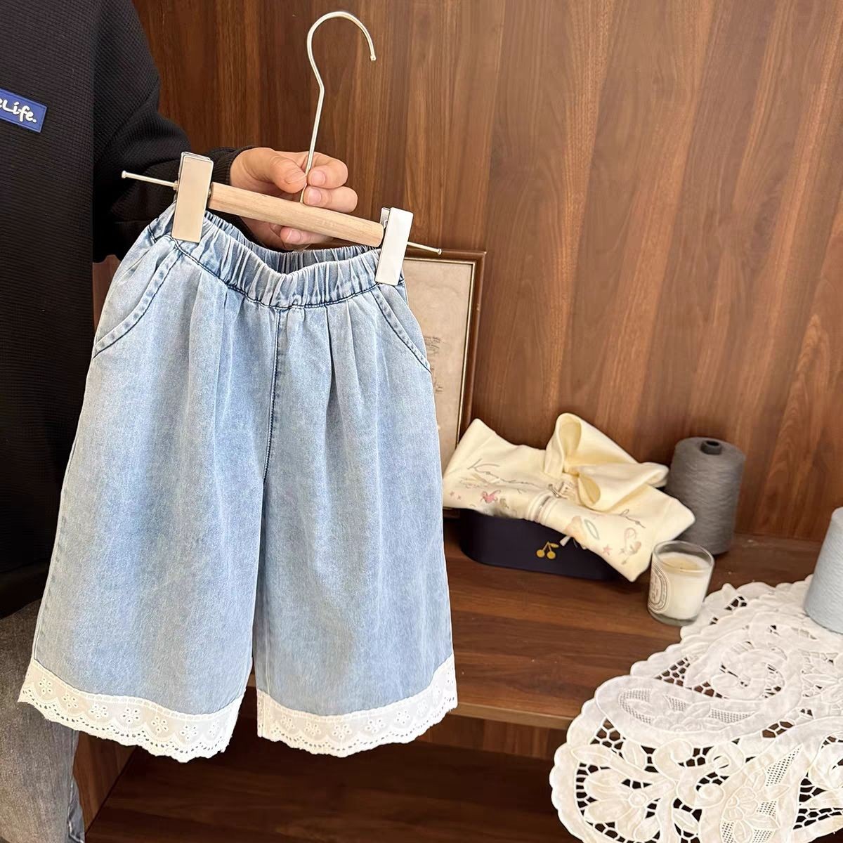 Super soft, washed, thin denim jeans for baby girls, new summer style for 2025, trendy wide-leg pants with lace trim.