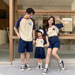 特に違った親子服の夏の純綿半袖一家四口ビーチで休暇を過ごす母子婦人服tシャツ