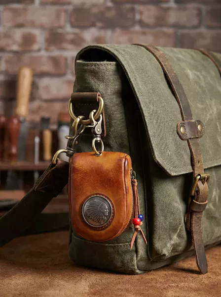 Vintage First-Layer Vegetable-Tanned Leather Waist Key Pouch for Men, Handmade Genuine Leather Coin and Key Storage Pouch, Household Key Holder