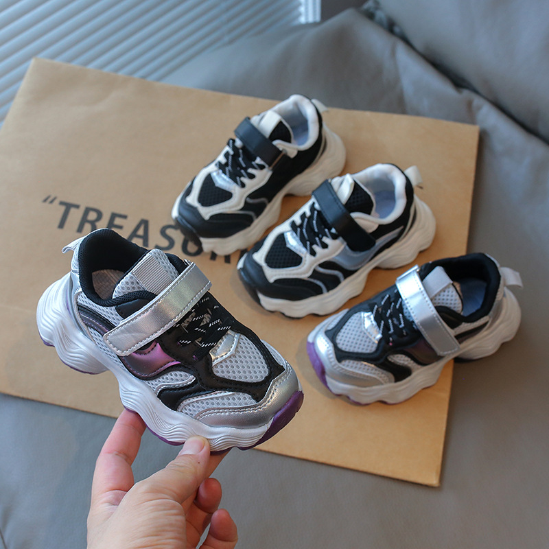 Zapatos de papá para niños otoño 2025 nuevos zapatos para niños zapatos deportivos de moda zapatos de viaje zapatos de carreras de niñas