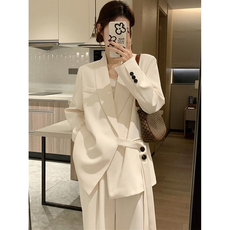 Women's High-End Casual Suit Set with a Powerful Aura, Goddess Style, 2026 New Petite Spring and Autumn Blazer Two-Piece Set