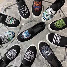 欧洲站夏季新款乐福男板鞋虎头帆布刺绣休闲透气套脚驾车一脚蹬鞋