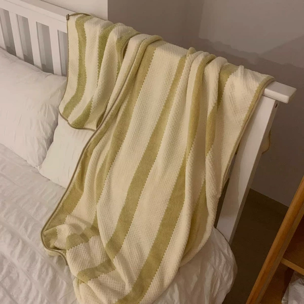 Spliced Stripes [Bath Towel + Towel] - Cheese Yellow