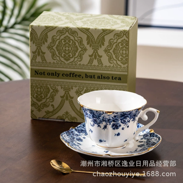 Blue and white roses (green color box)