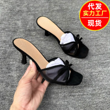 春夏季新款休闲镂空网纱面尖头女士高跟鞋黑色拖鞋时装凉拖鞋女