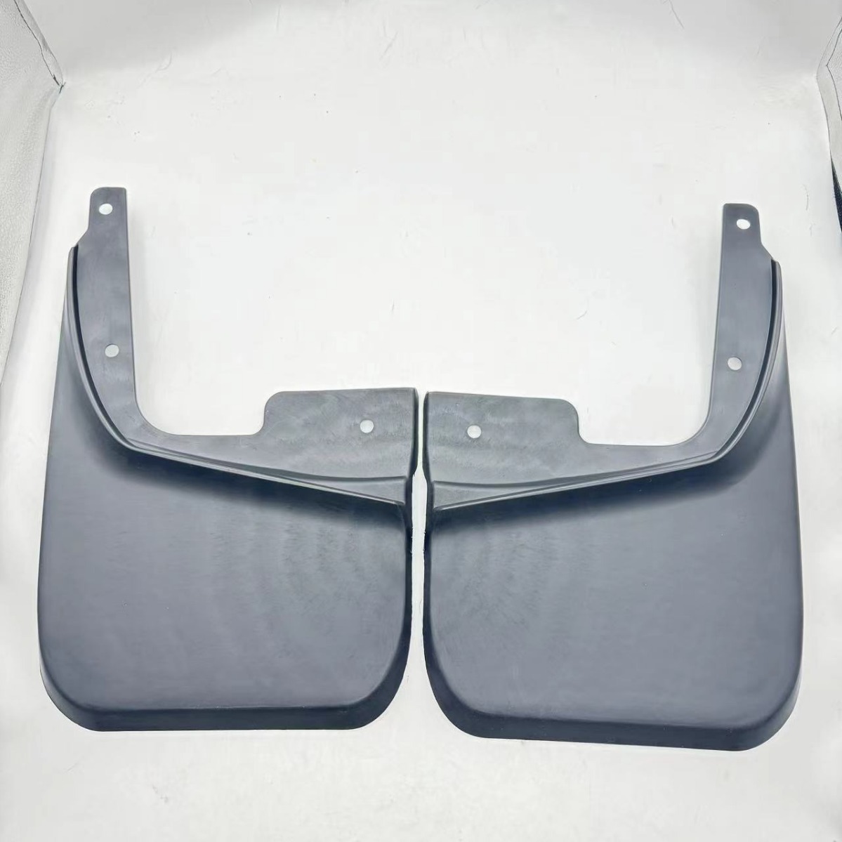 Aplicable a SAIC Chase maxus T70 para la venta transfronteriza de la versión original del guardabarros de automóviles