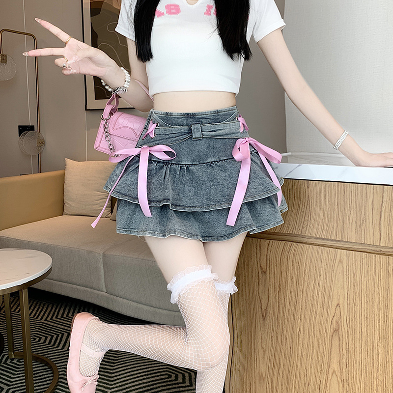 Summer denim skirt with bow
