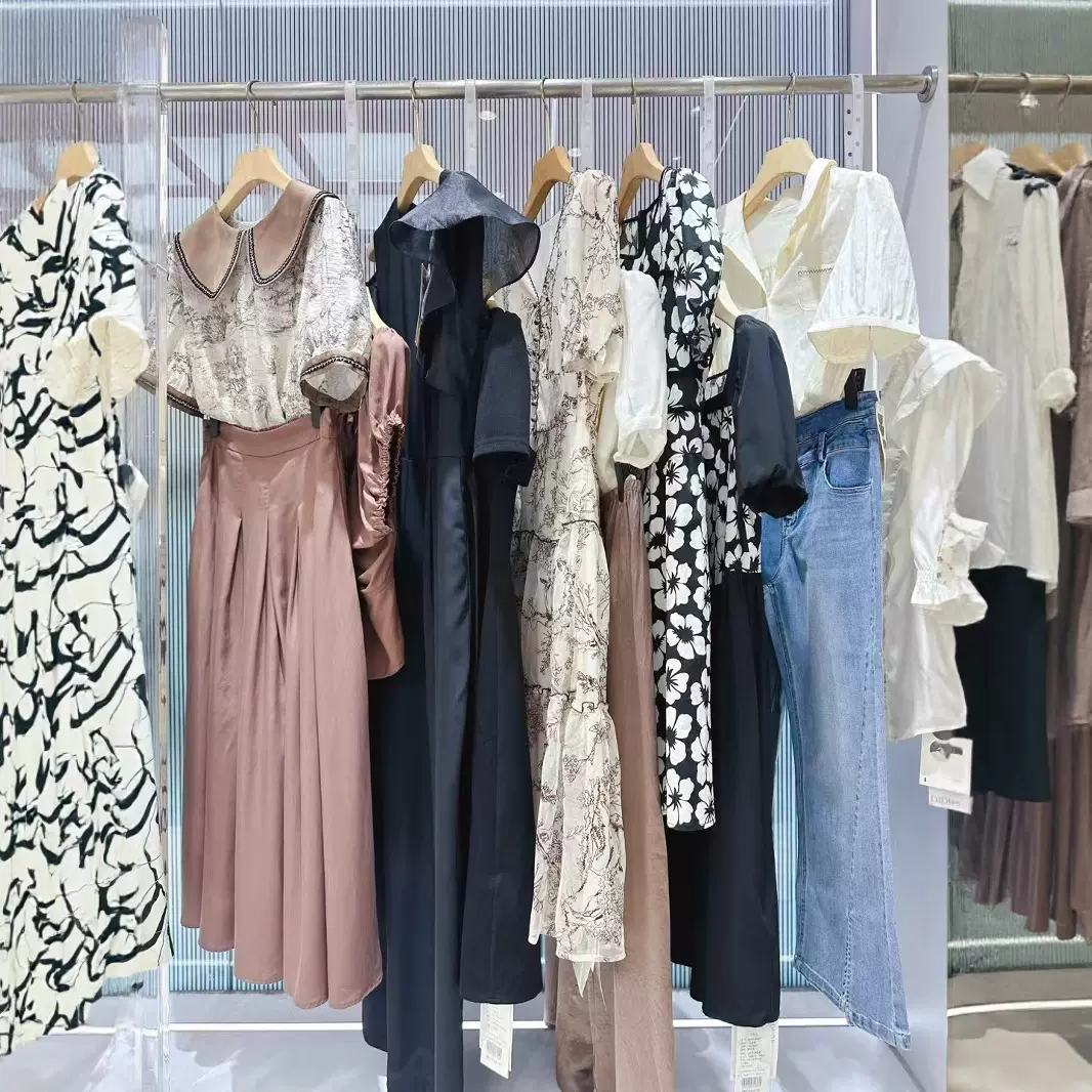 尾款品牌折扣女装尾单清货衣服撤柜杭派清仓杂款包走份货源批发